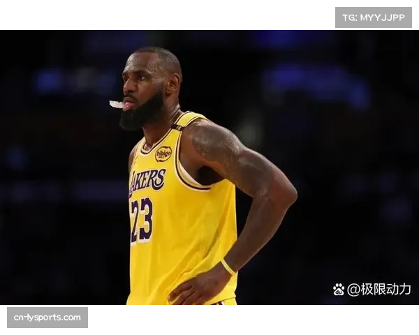 NBA常规赛:里夫斯连续高分助湖人,书写个人里程碑时刻